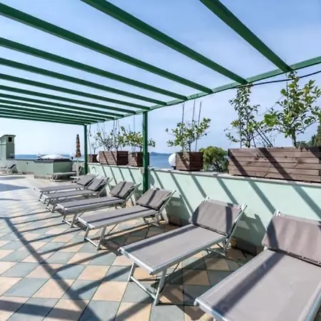 Casaleda, Delizioso Loft Fronte * Toscolano-Maderno